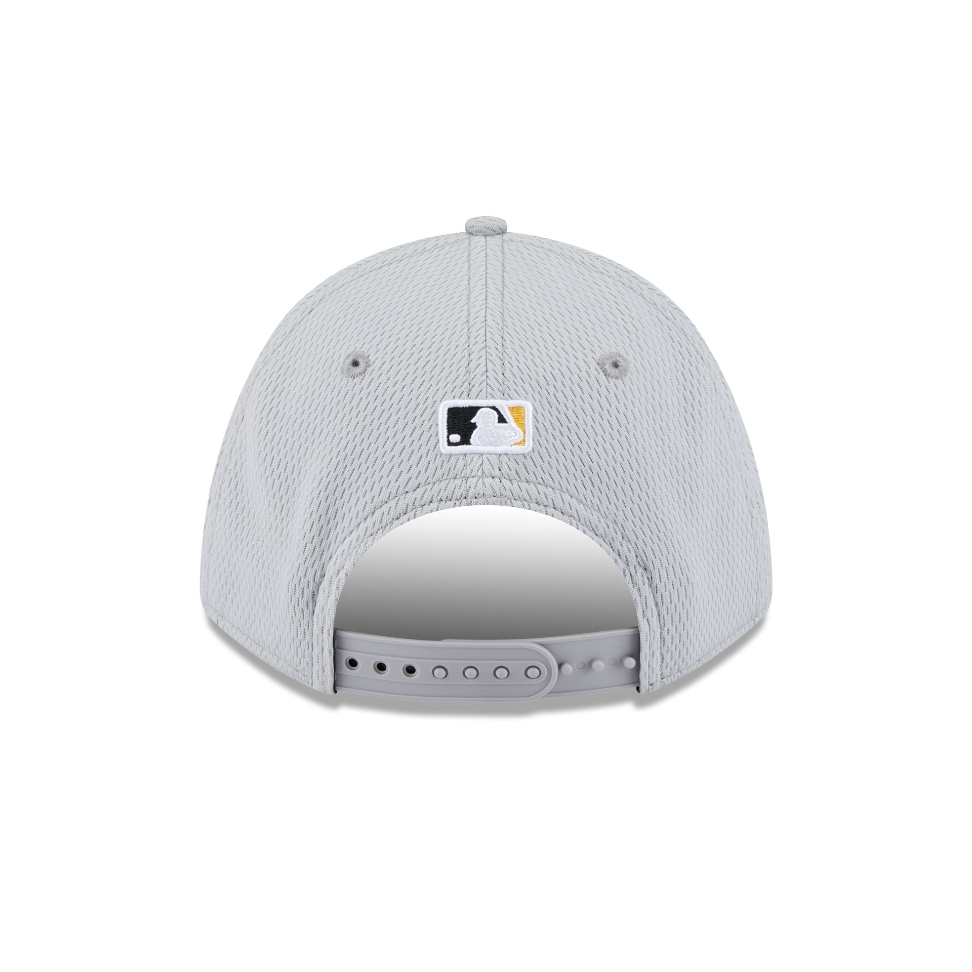 Pittsburgh Pirates 2025 Clubhouse Gray 9FORTY M-Crown Snapback Hat