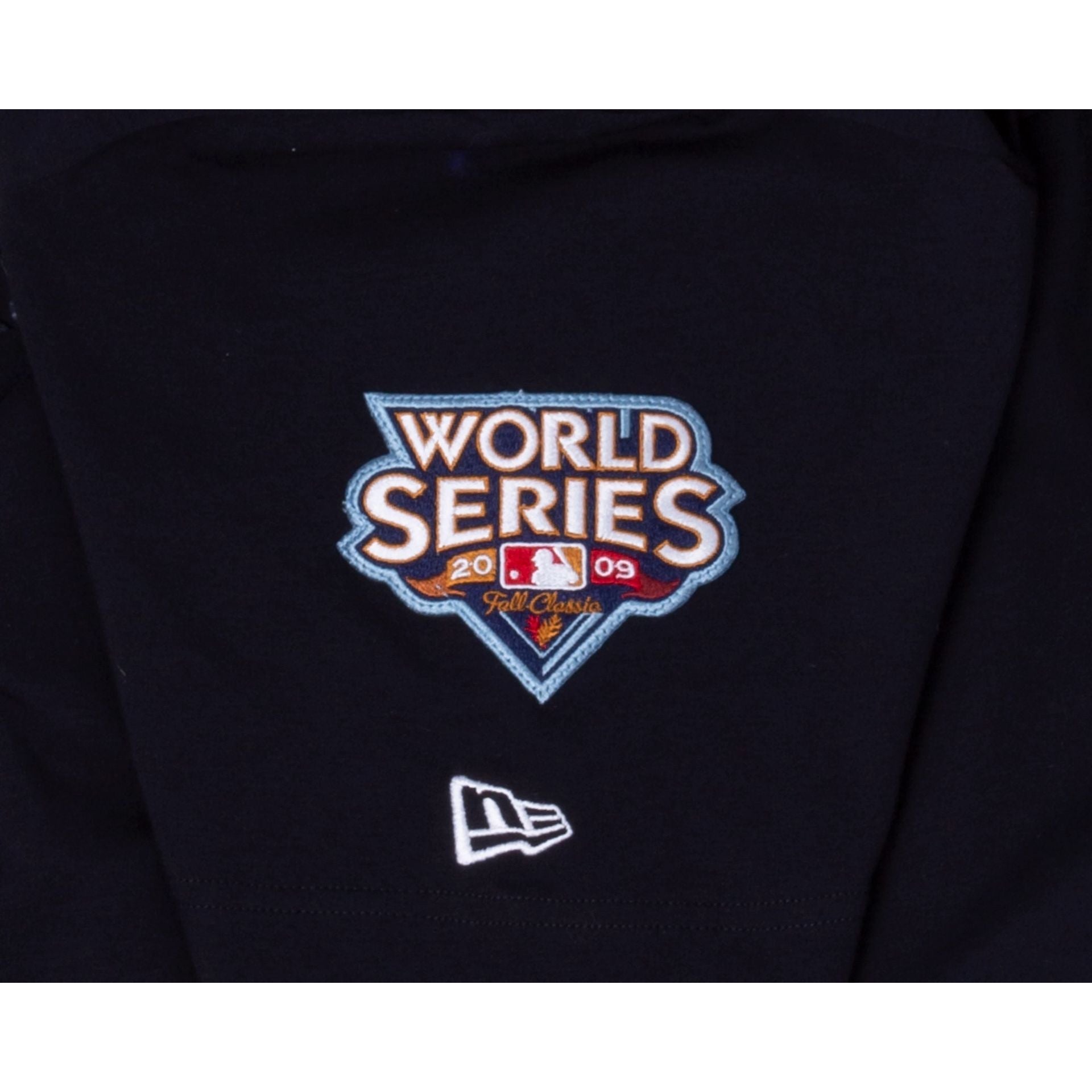 New York Yankees Logo Select T-Shirt